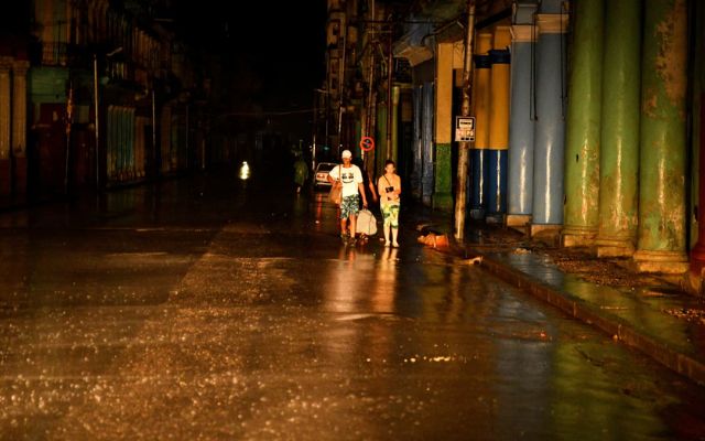 [PHOTO] Cuba Without Power After Passage of Hurricane Rafael