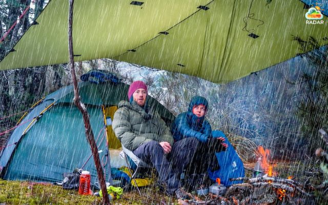 Seek safe shelter when red rain layers or lightning appear on your weather radar map