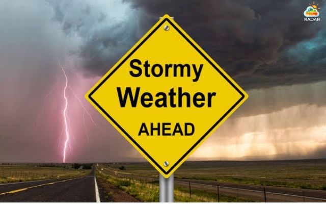 Stay safe when the storm is approaching 